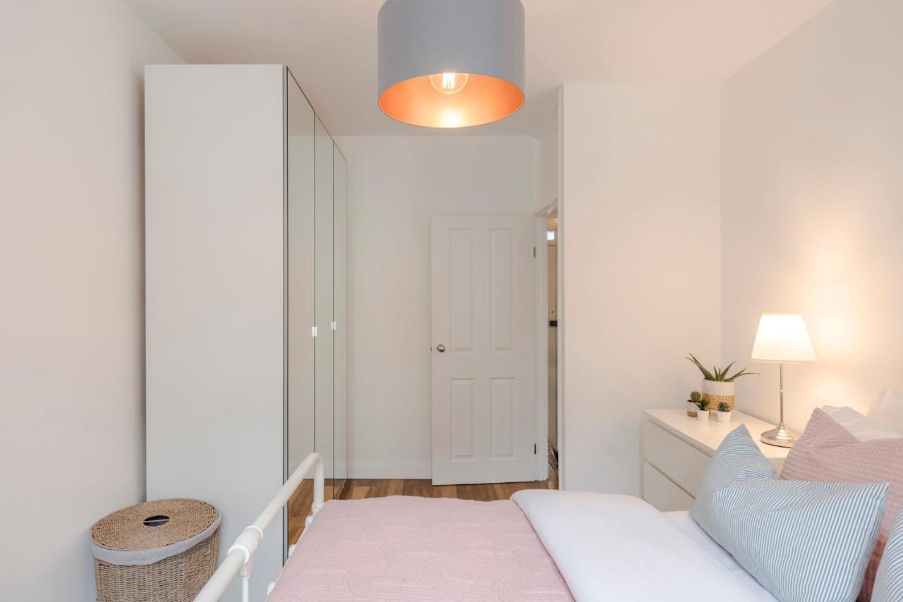 Central Euston One Bedroom Home Лондон Екстер'єр фото